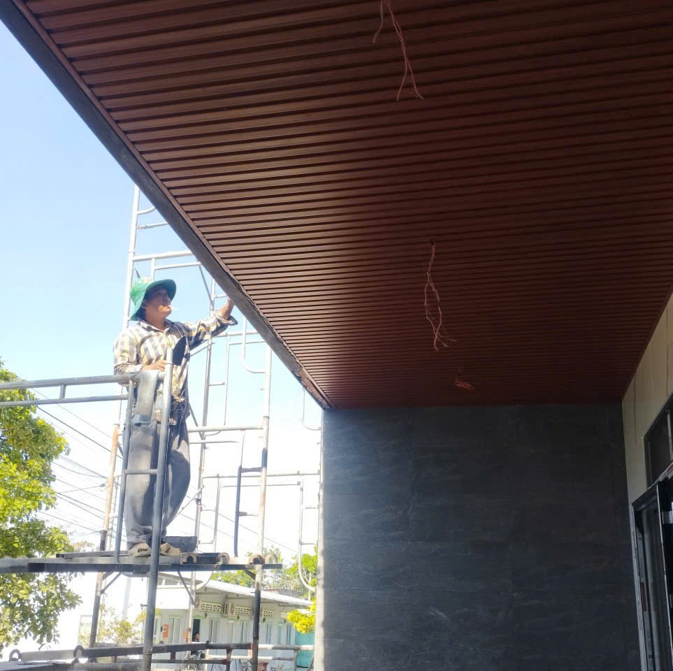 Gã phụ hồ hiểu nghề nói về bẩy giá xây nhà cực thấp