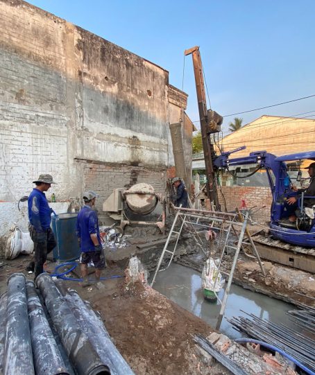 Gã phụ hồ hiểu nghề 1